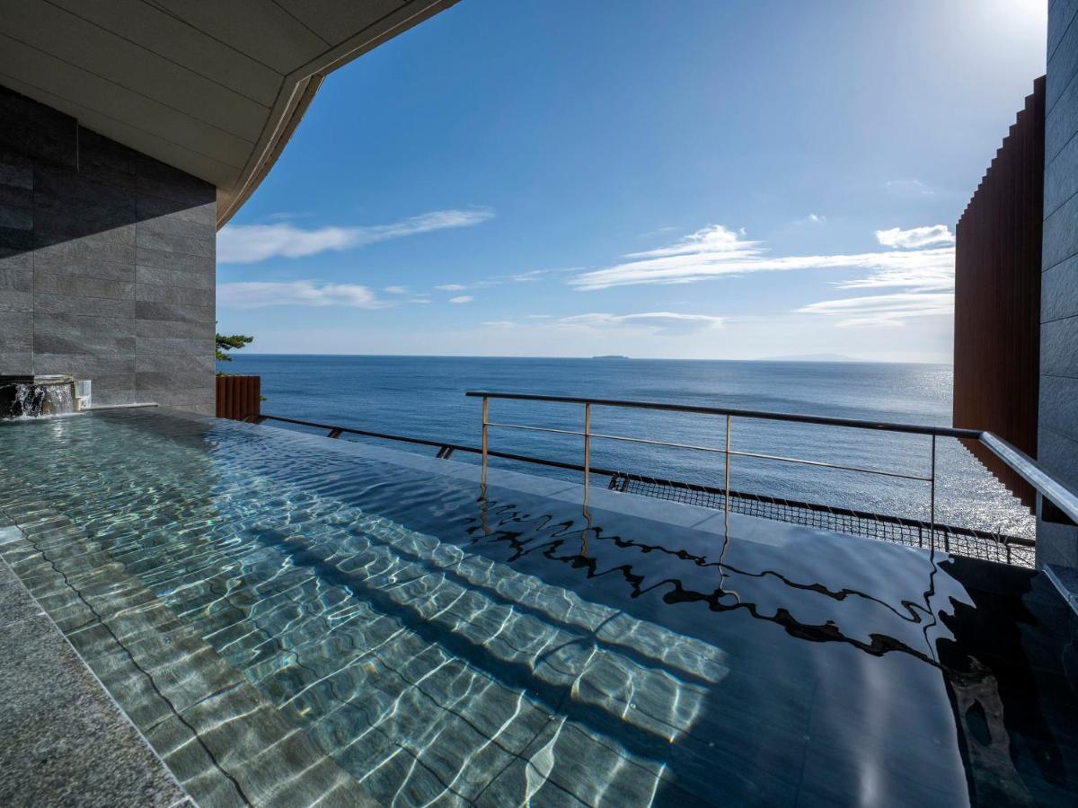 Hotel New Akao Atami  Exterior photo
