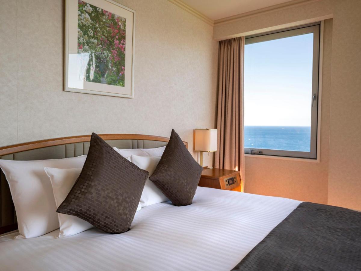 Hotel New Akao Atami  Exterior photo