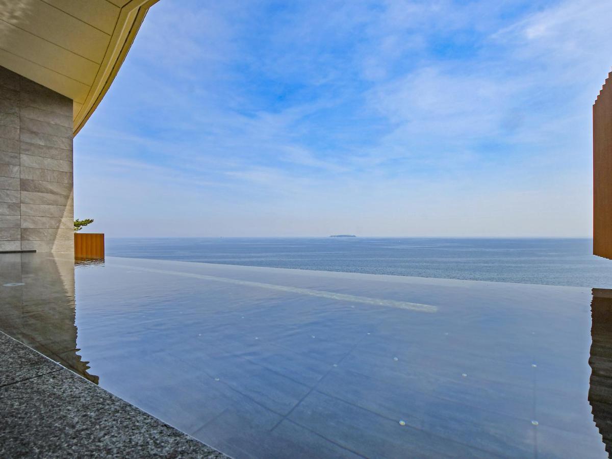 Hotel New Akao Atami  Exterior photo
