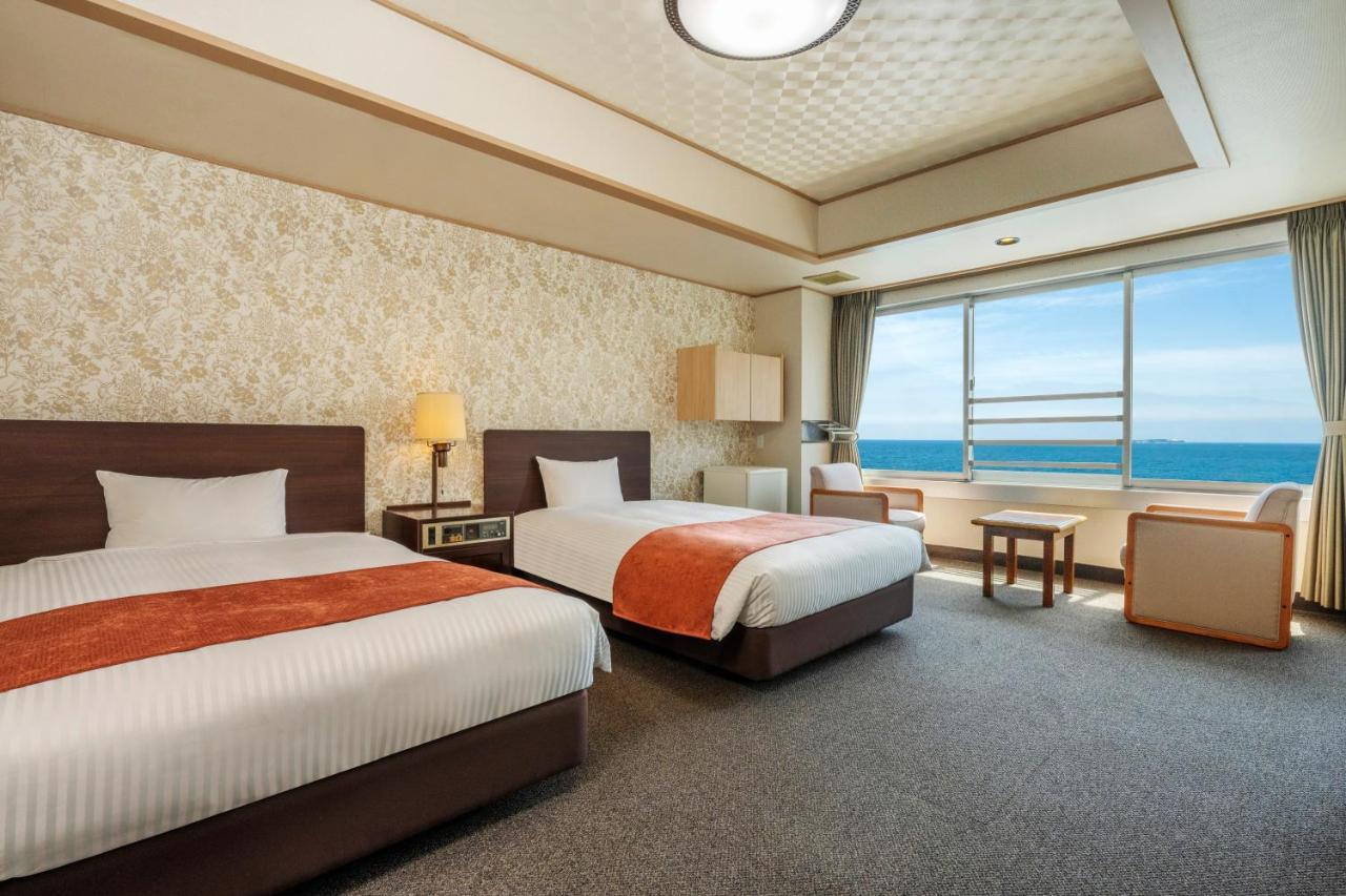 Hotel New Akao Atami  Exterior photo