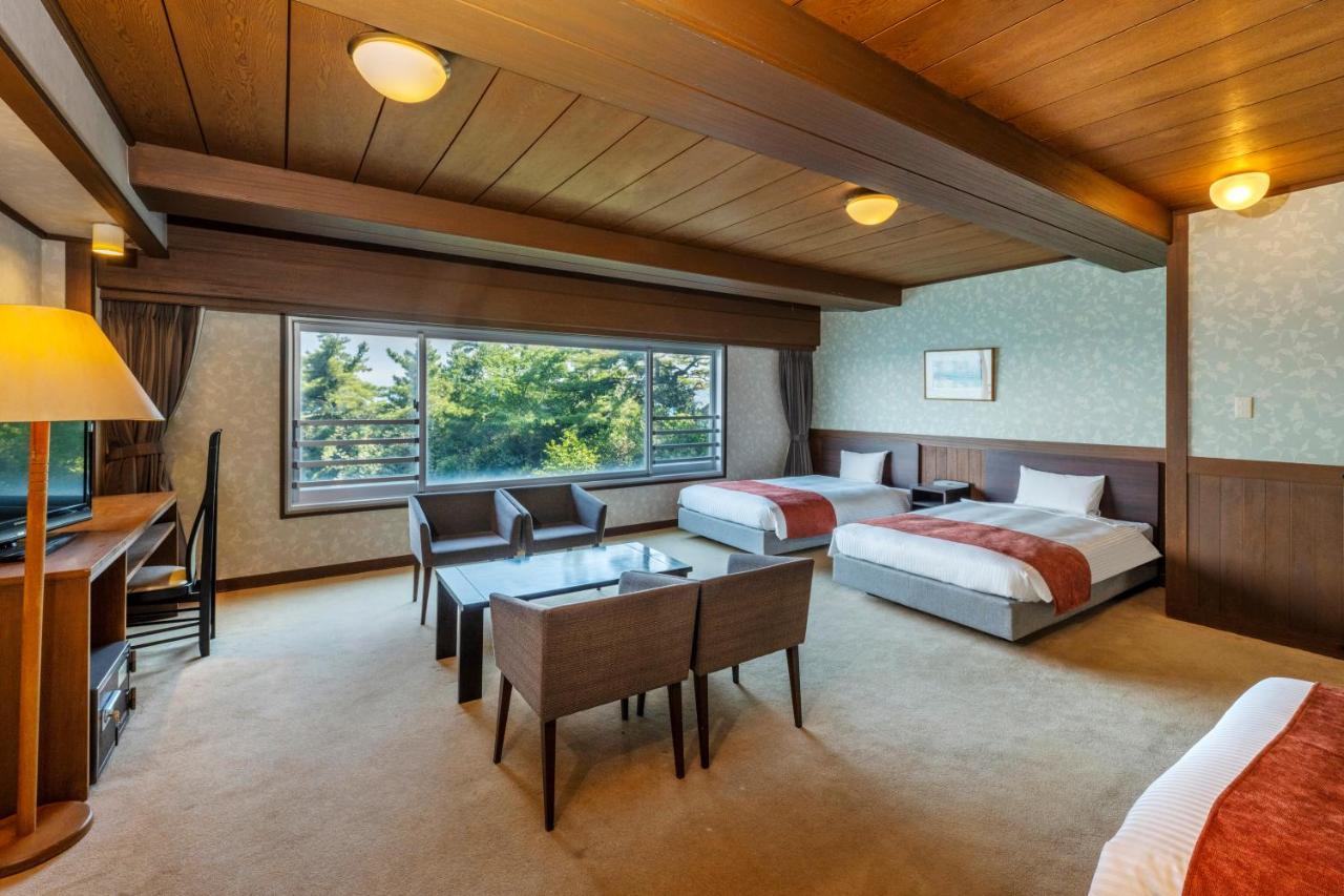 Hotel New Akao Atami  Exterior photo