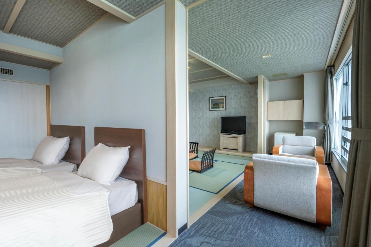 Hotel New Akao Atami  Exterior photo